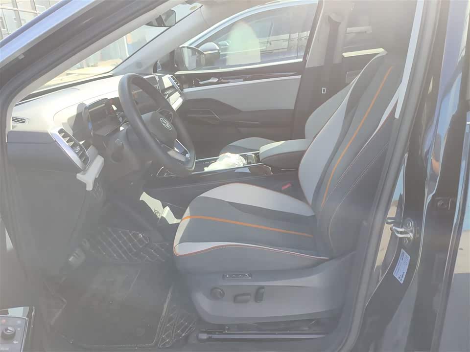 Volkswagen ID.6 CROZZ