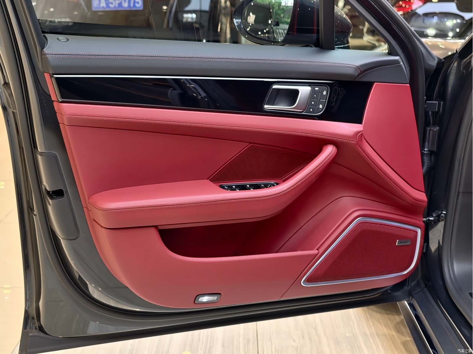 Porsche Panamera, 2023 4
