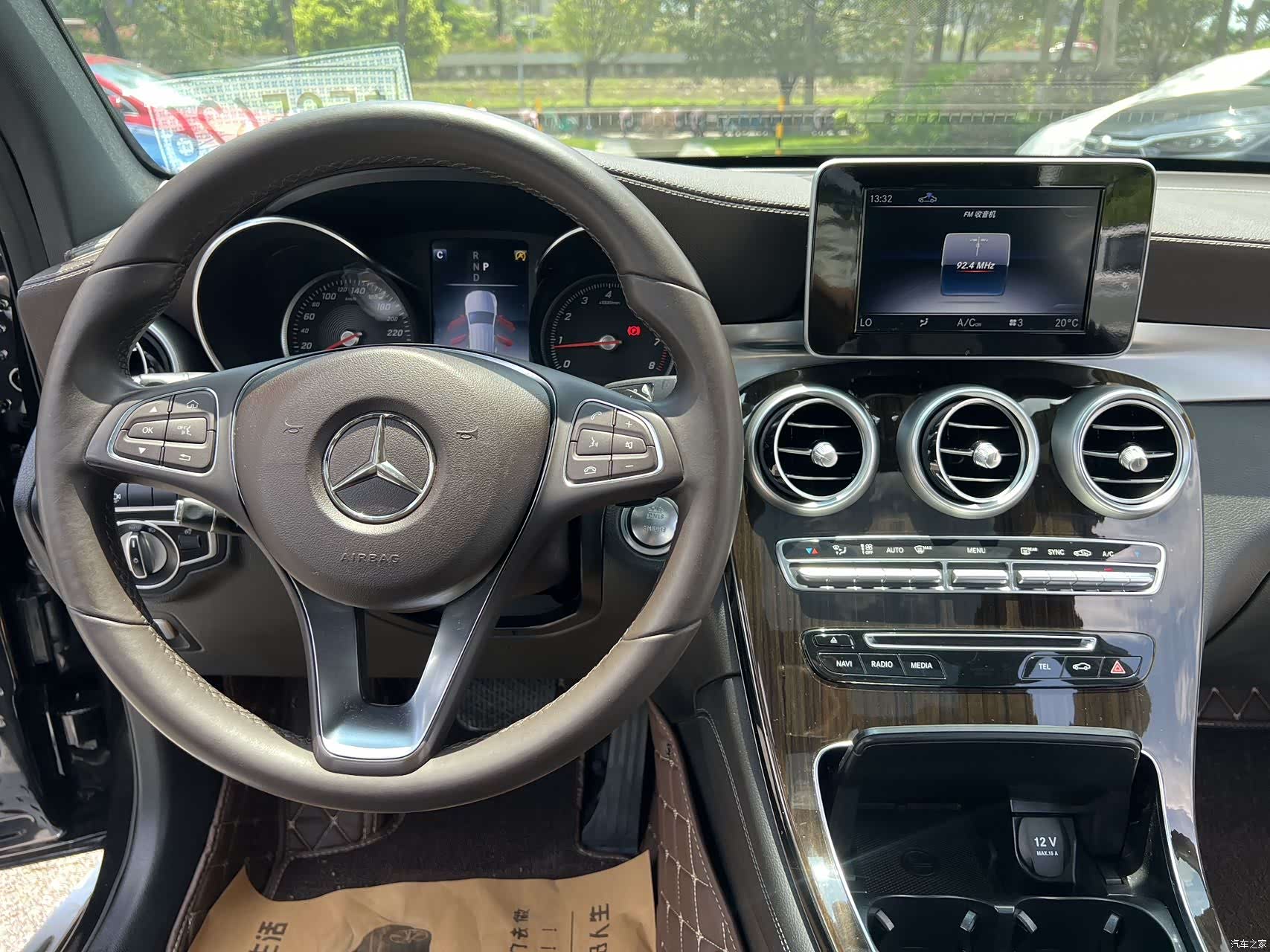 Mercedes-Benz GLC, 2019 12