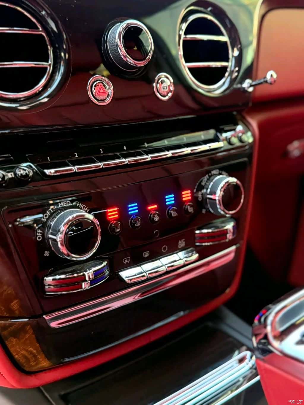 Rolls-Royce Phantom, 2012 9