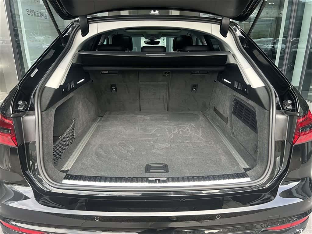 Audi A6, 2021 9