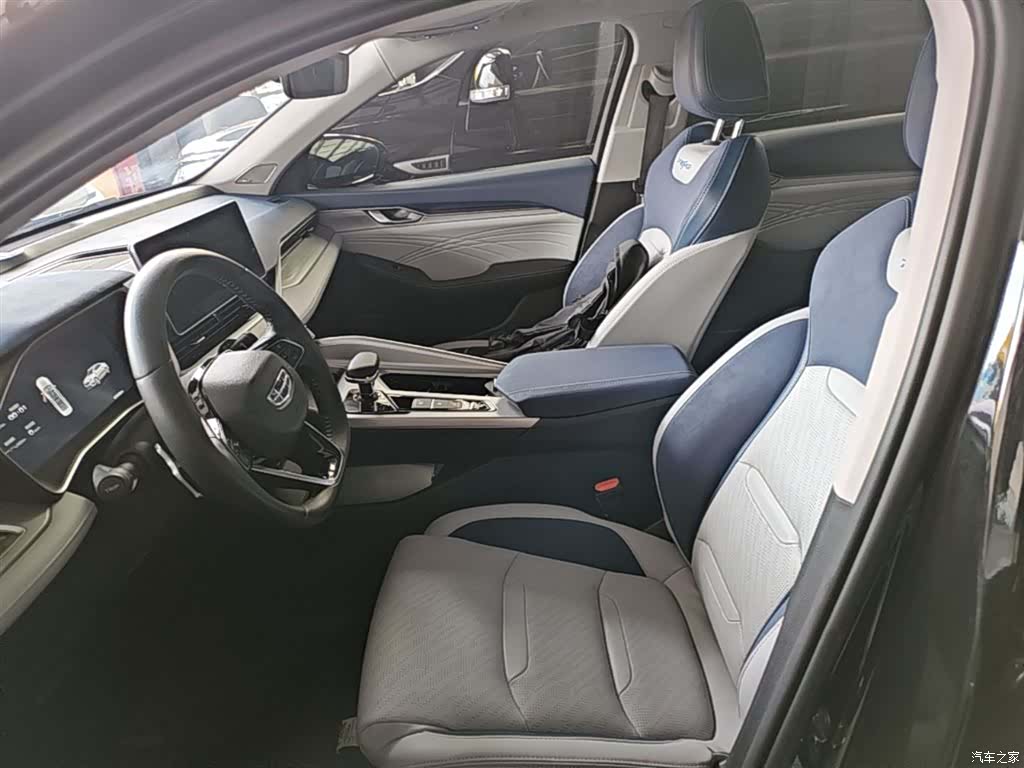 Geely Preface, 2022 15