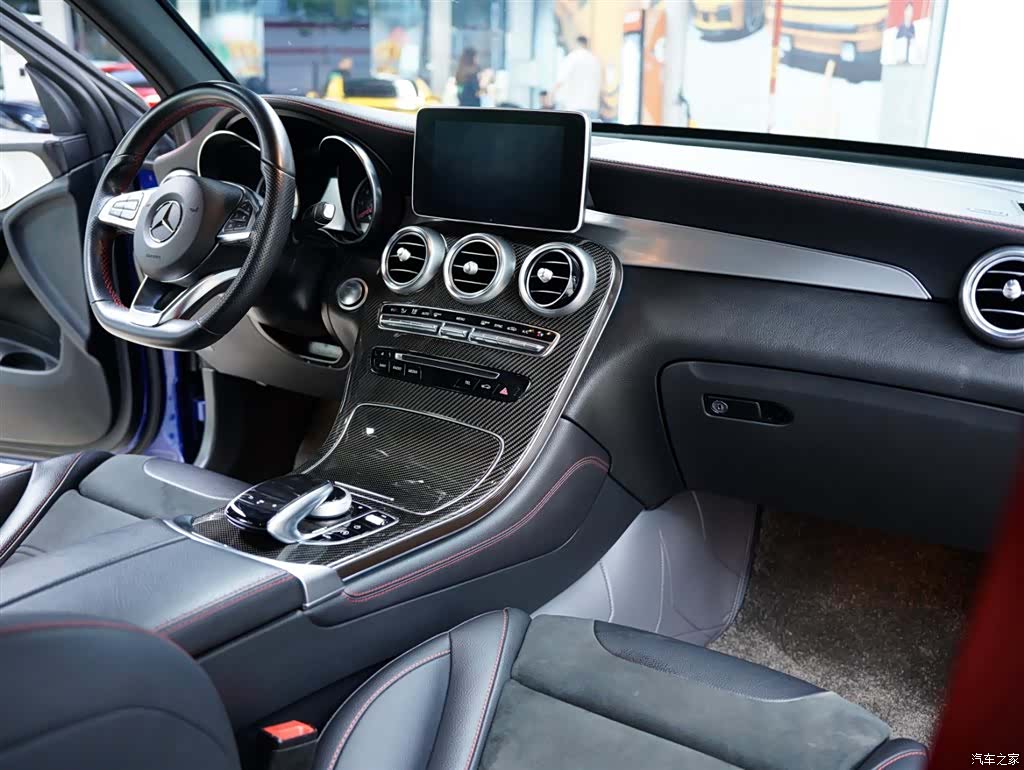Mercedes-Benz GLC, 2019 42