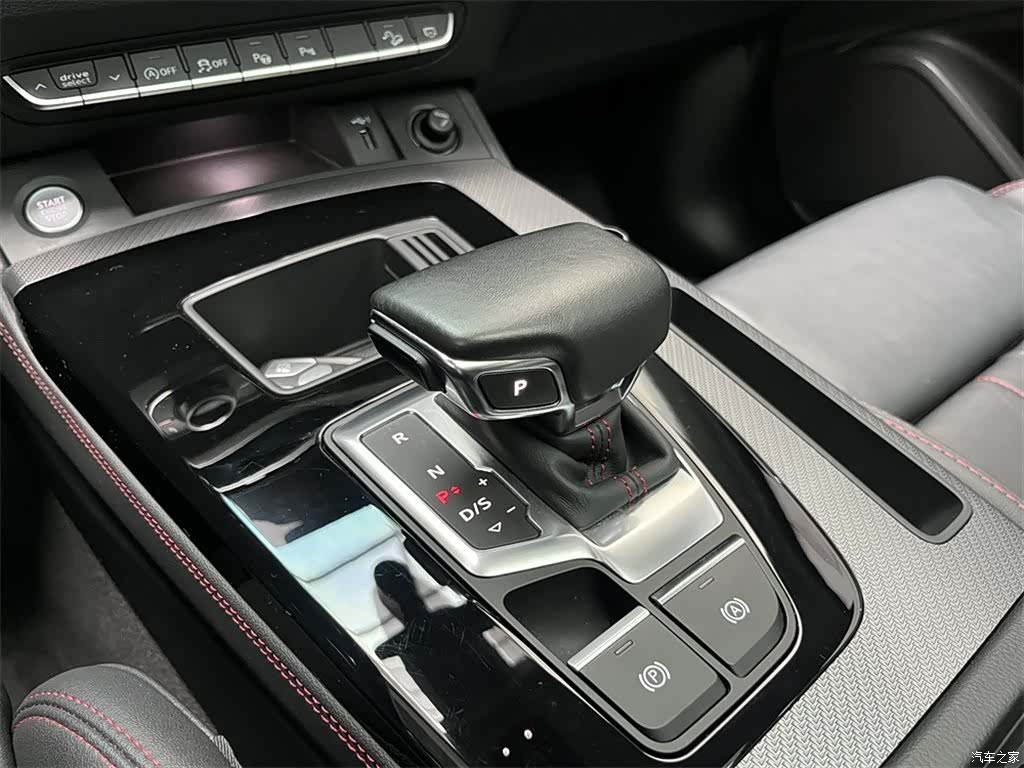 Audi Q5L, 2022 11