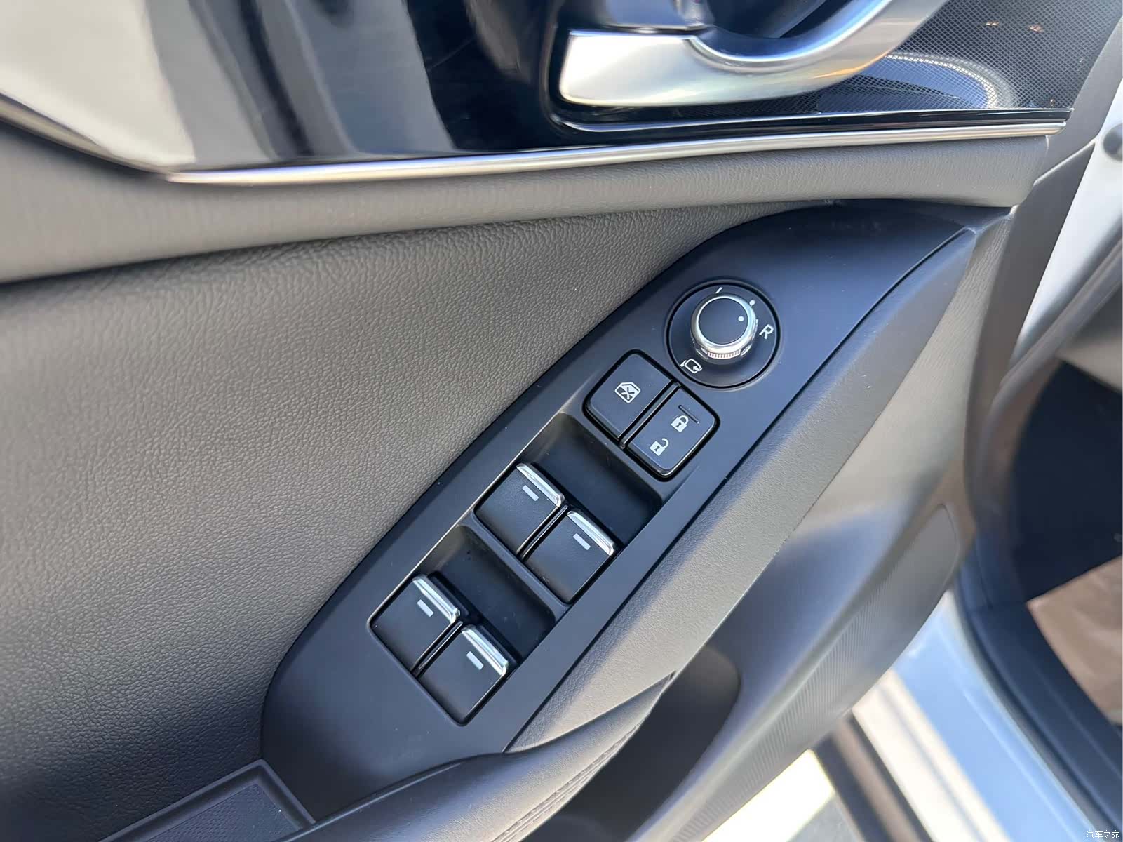 Mazda CX-4, 2022 14