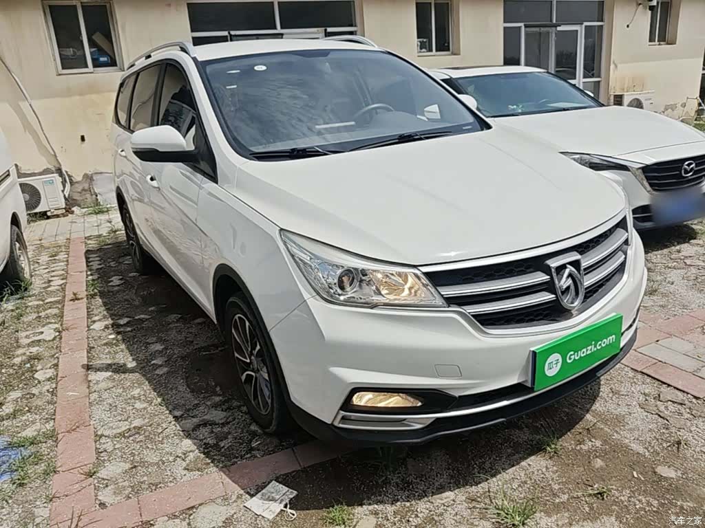 Wuling 730, 2021 4