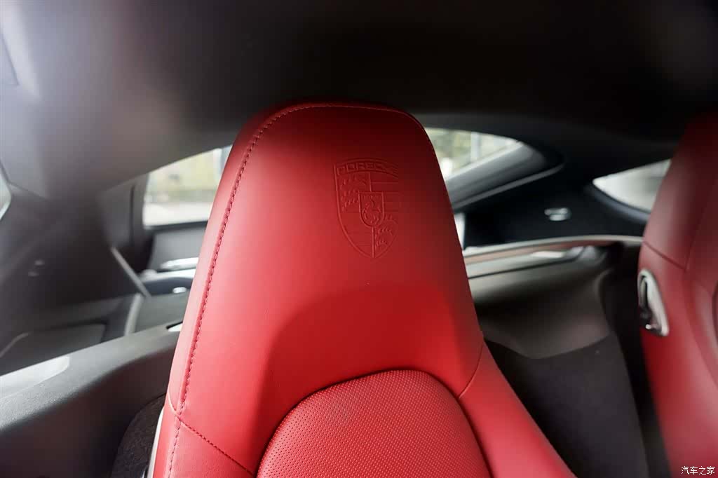 Porsche Cayman, 2025 27