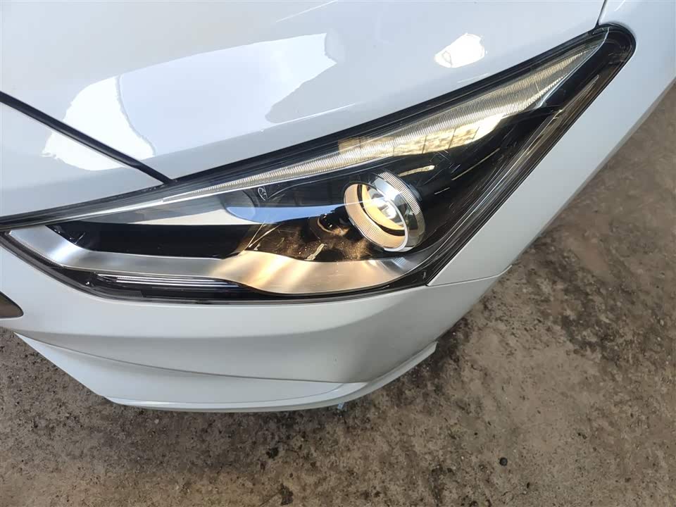 Hyundai Name picture