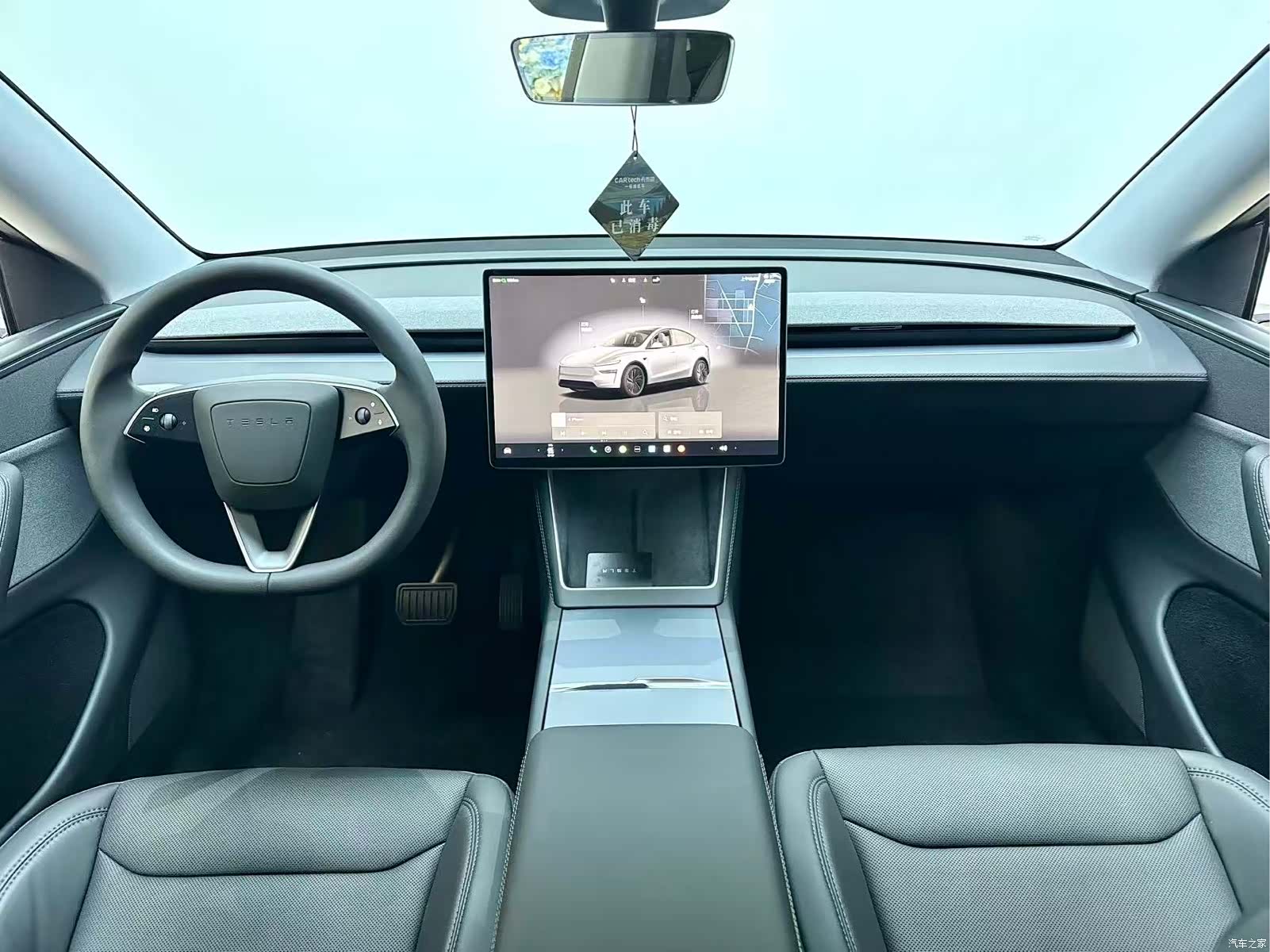 Tesla Model Y, 2025 13