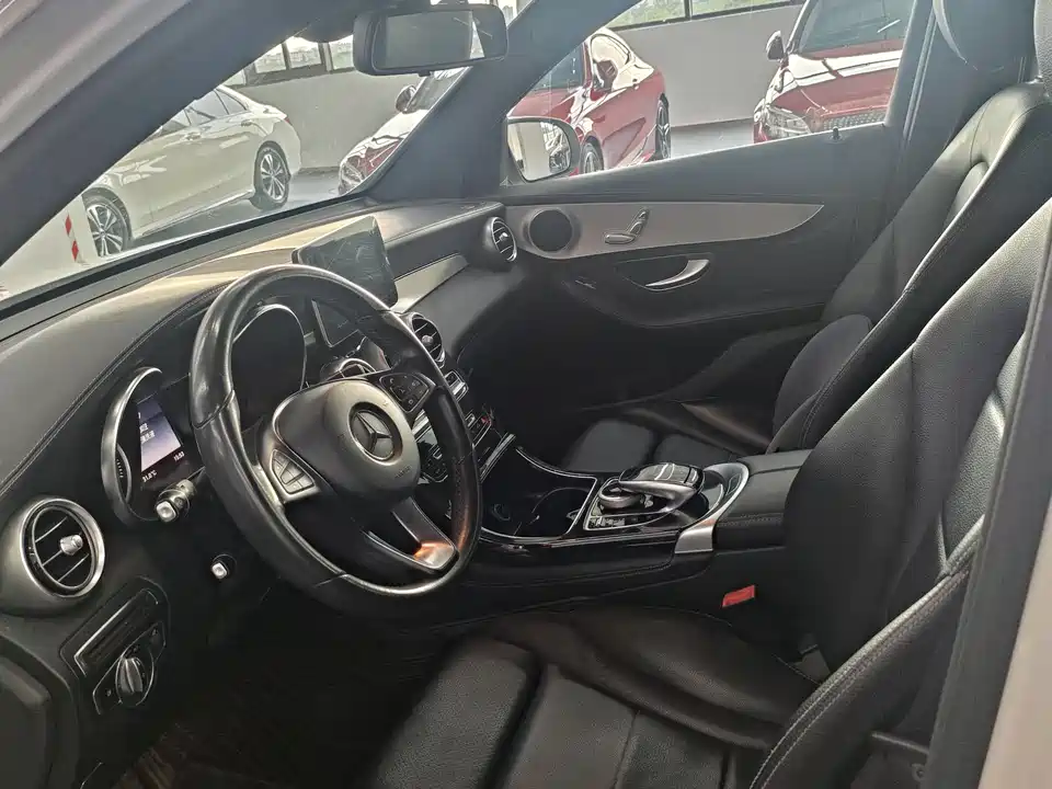 Mercedes-Benz GLC Mercedes-Benz GLC