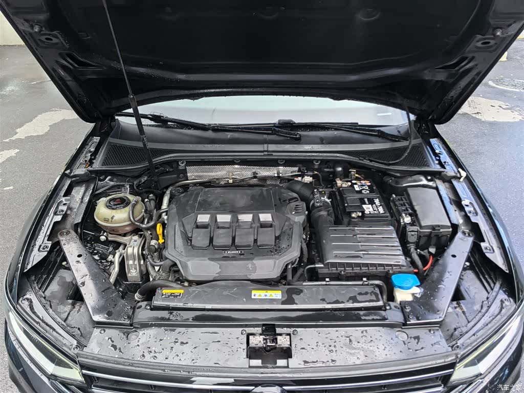Volkswagen Magotan, 2021 23