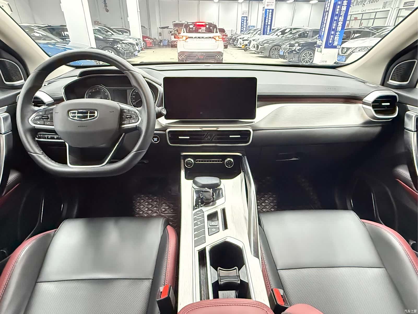 Geely Coolray, 2022 20