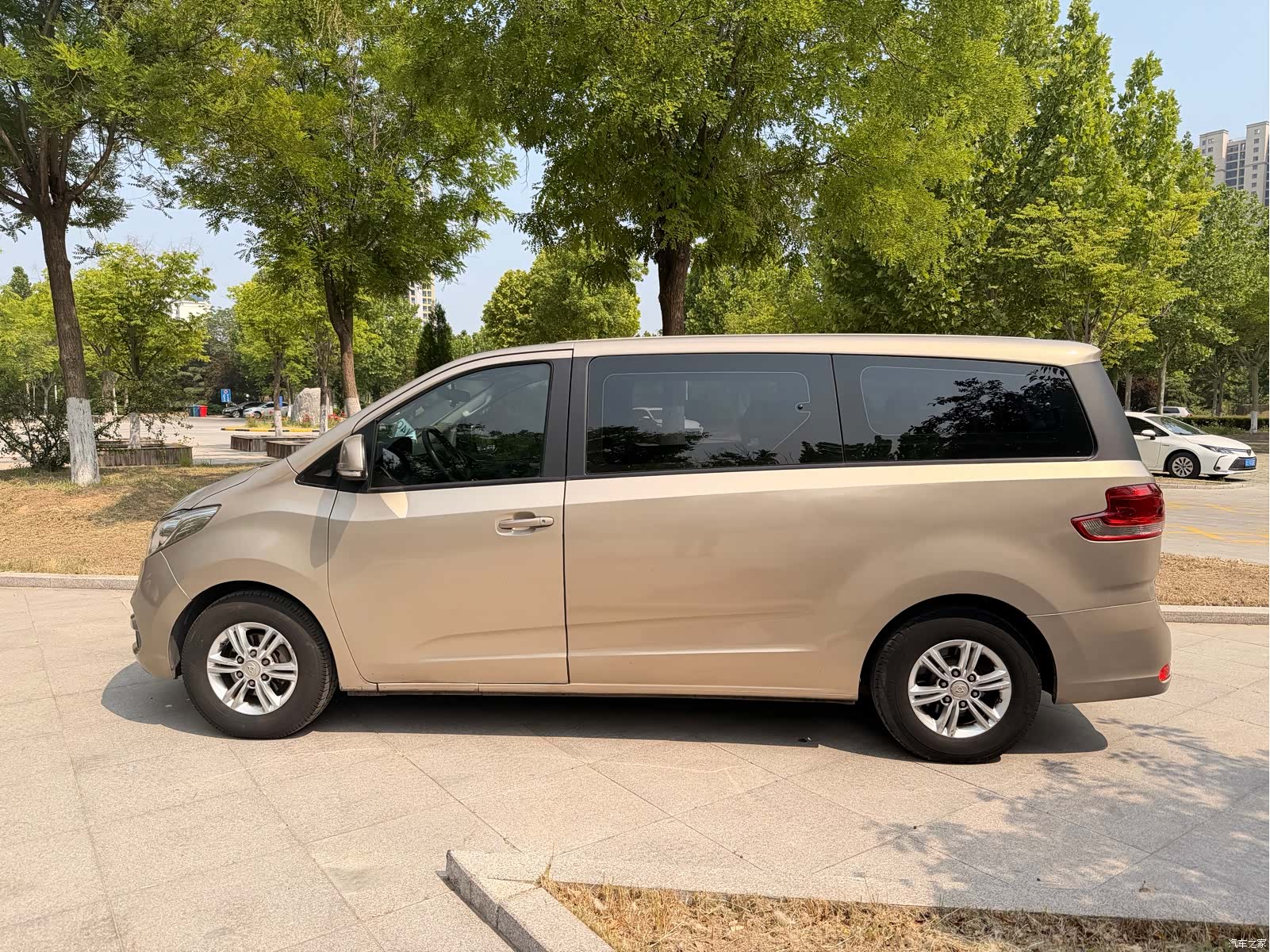 Maxus G10, 2017 13