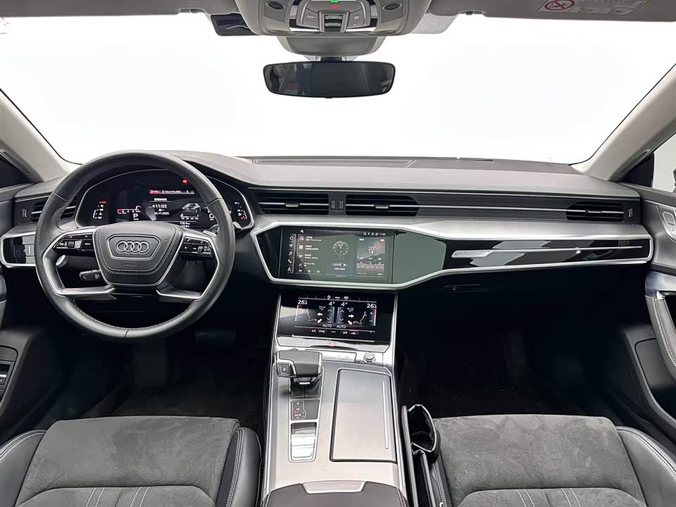 Audi A7L