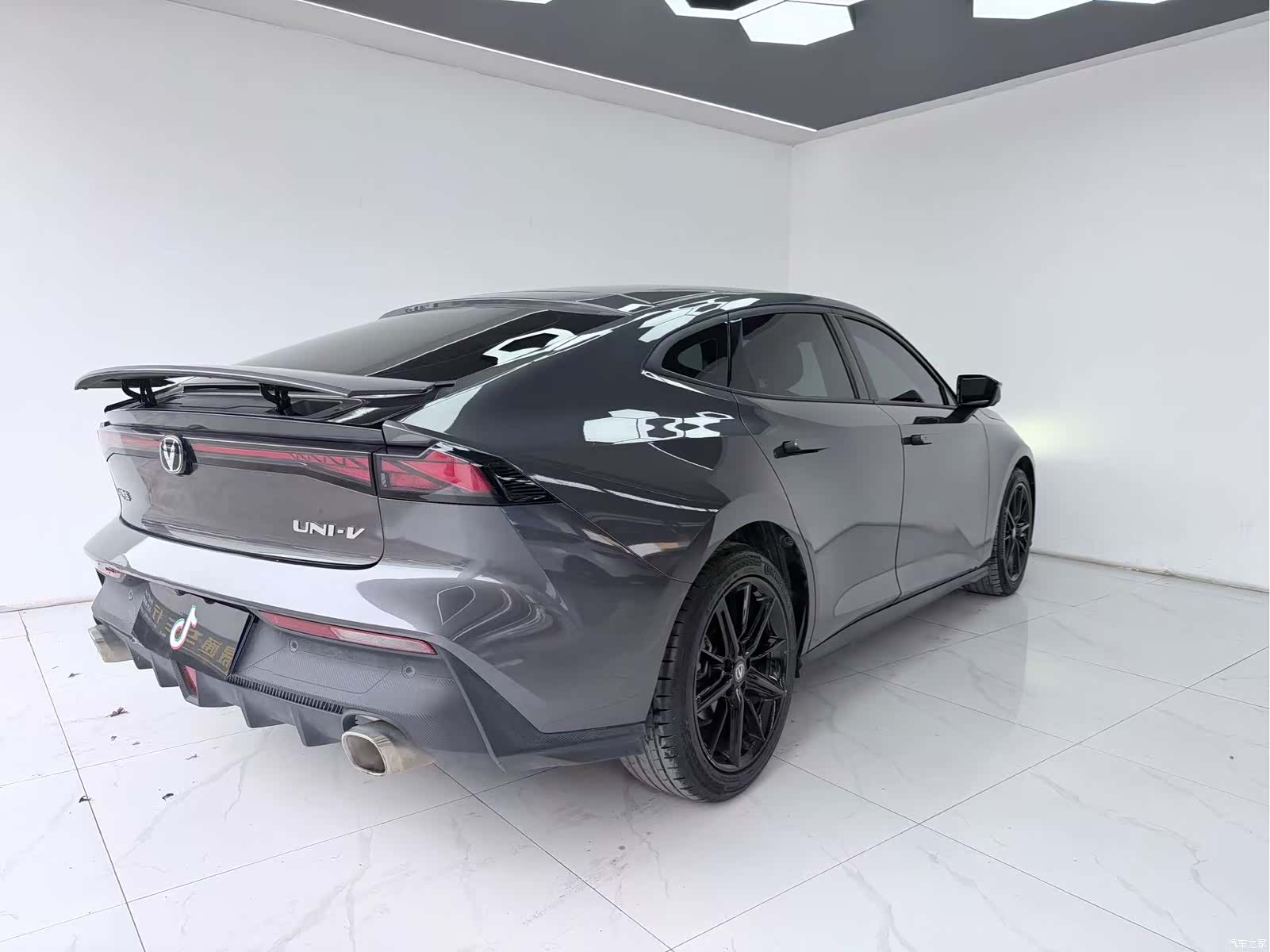 Changan UNI-V, 2023 7