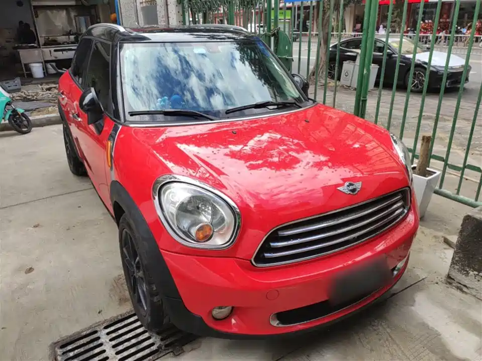 MINI COUNTRYMAN