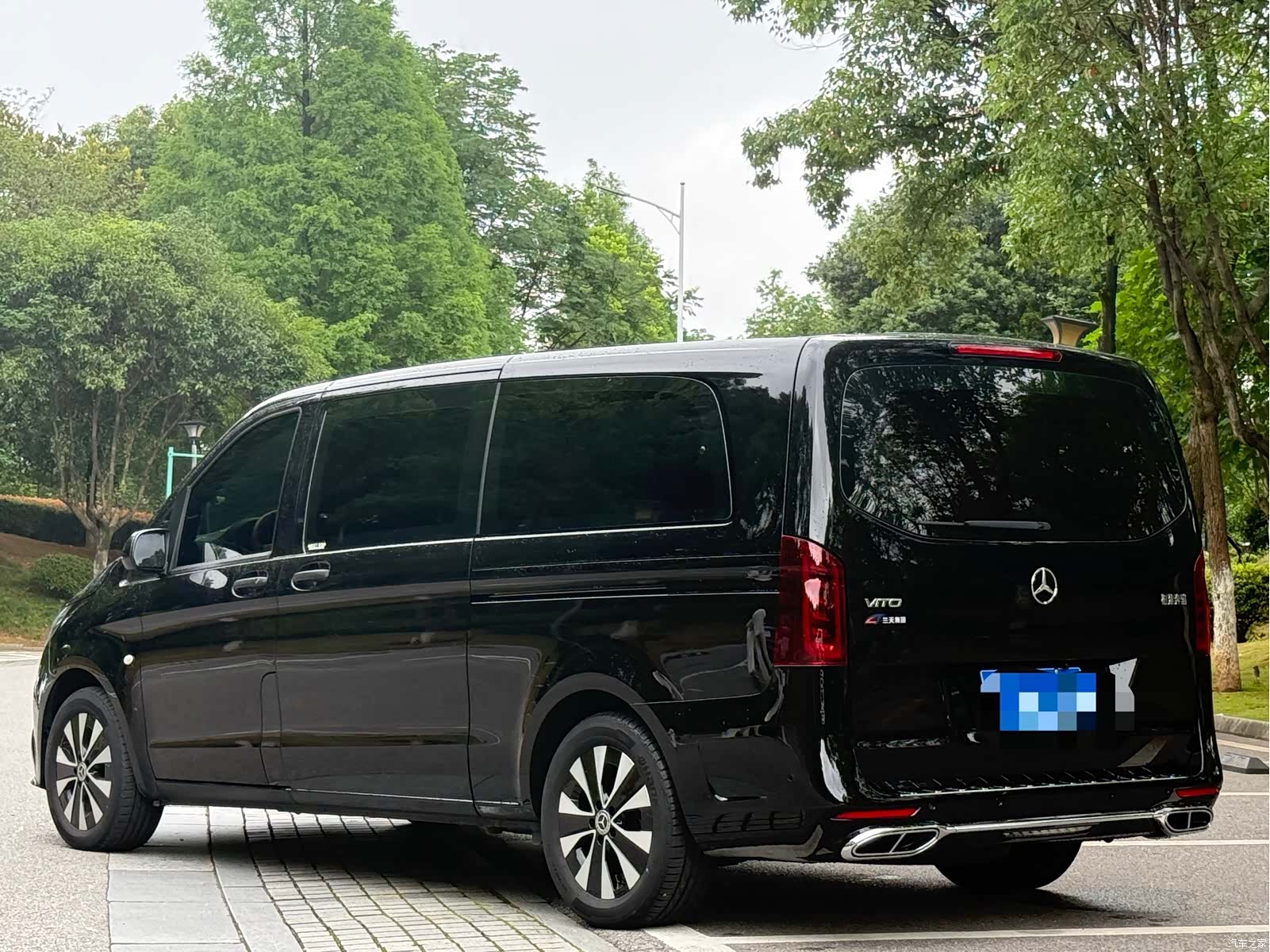 Mercedes-Benz 7, 2024 15