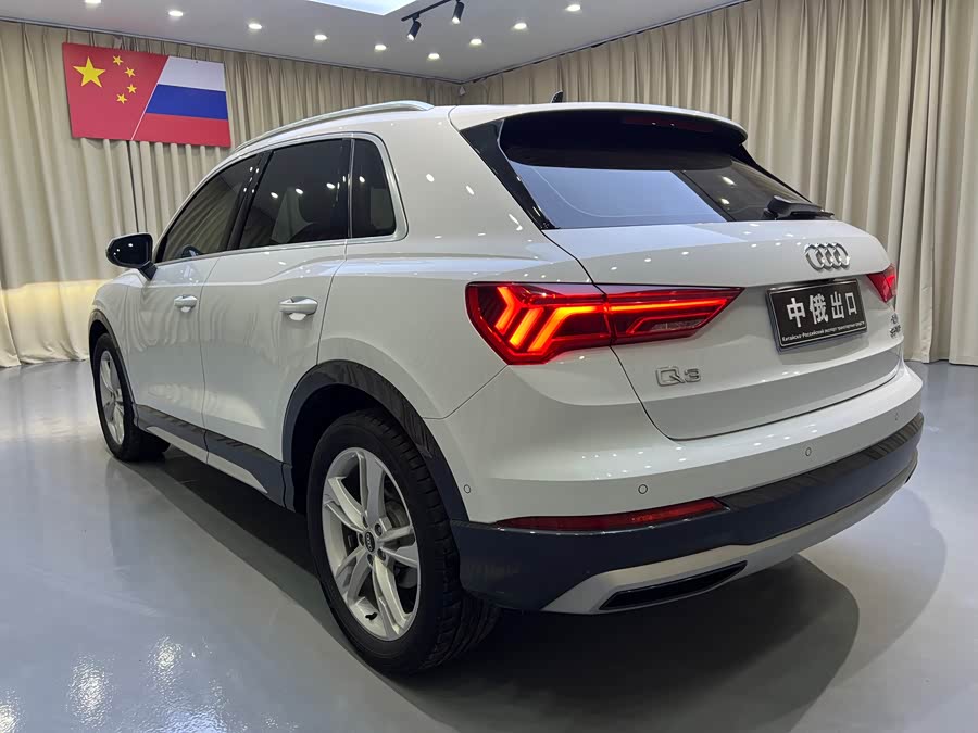 Audi Q3 2023, фото 17