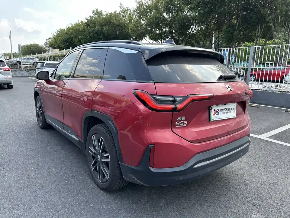 NIO ES6