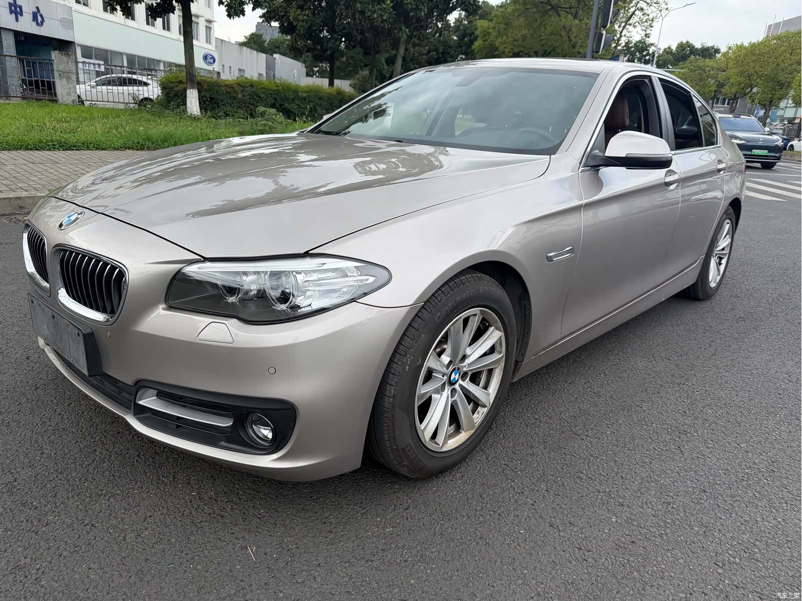 BMW 5 Series, 2016 1