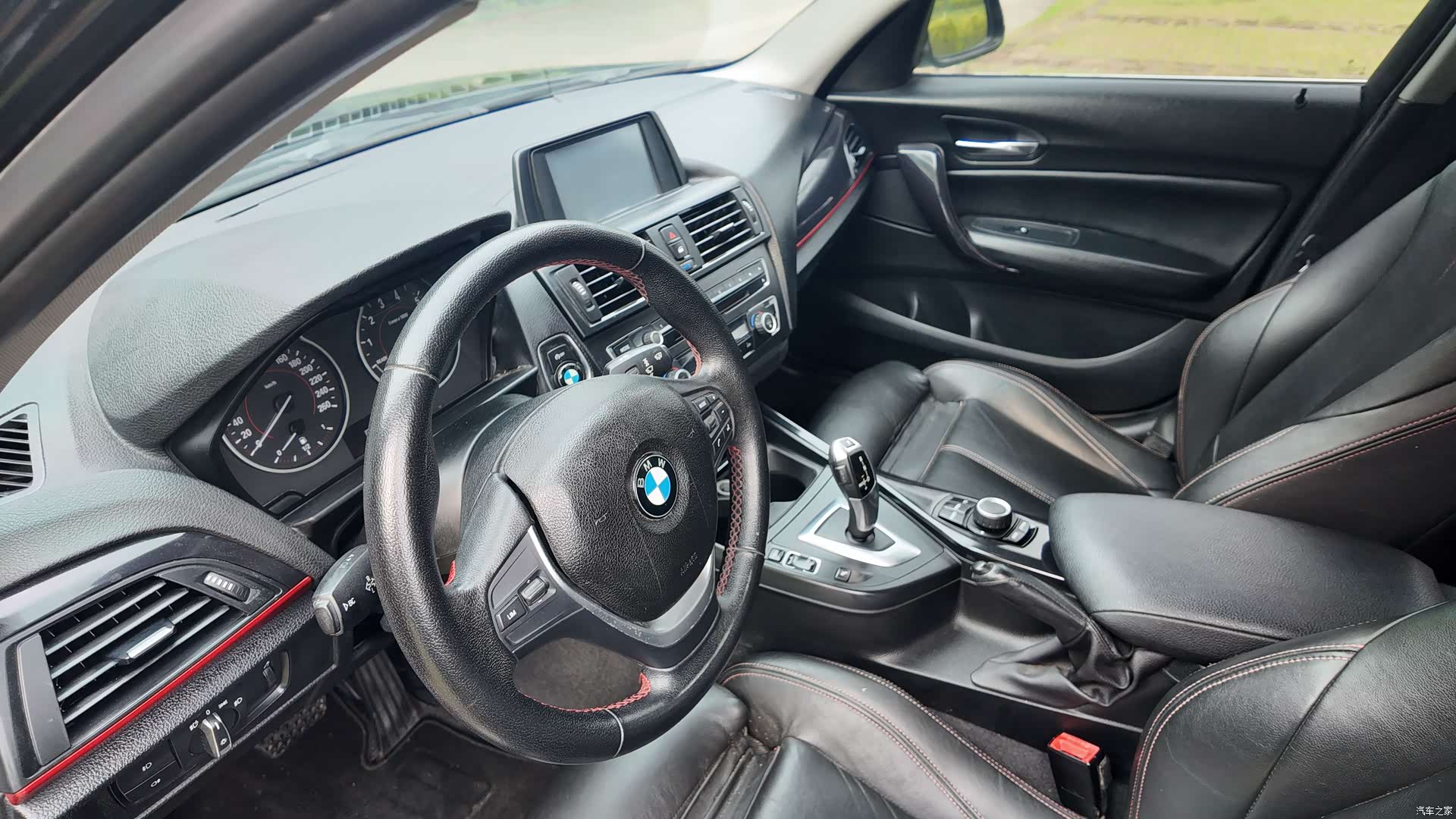 BMW 1 Series, 2012 32