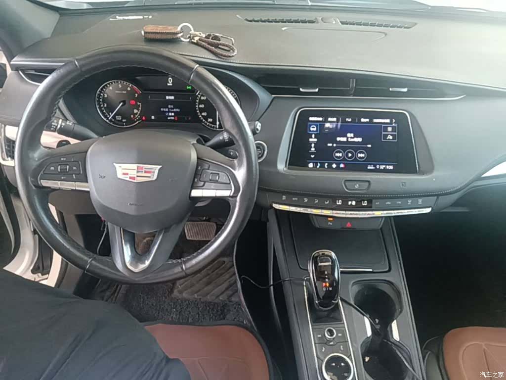 Cadillac XT4, 2020 10