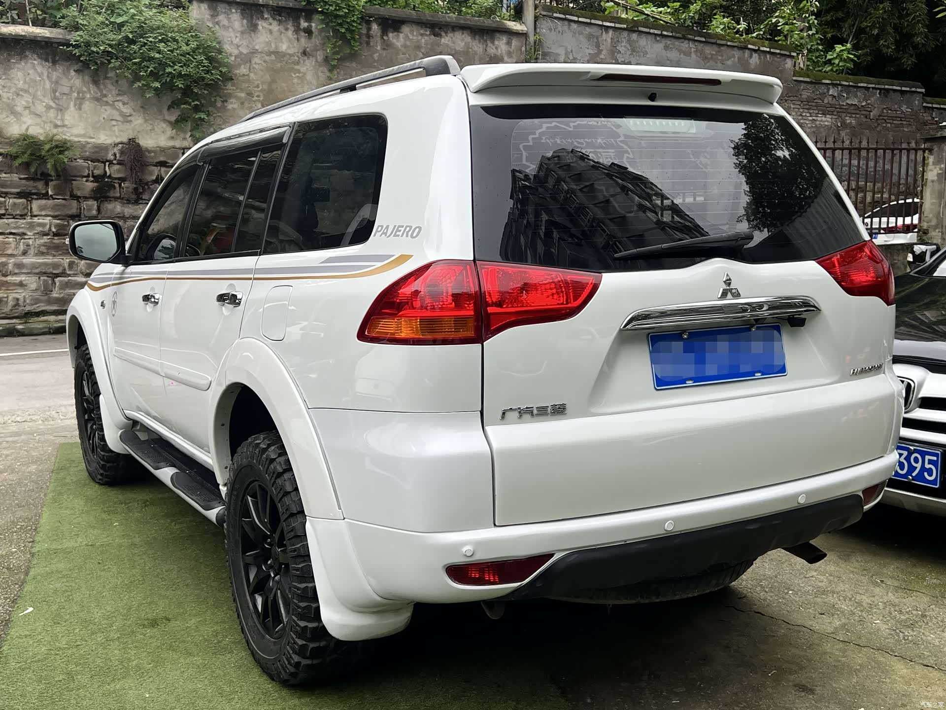 Mitsubishi Pajero, 2015 7