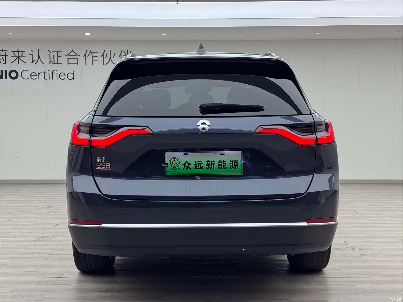 NIO ES8, 2021 6