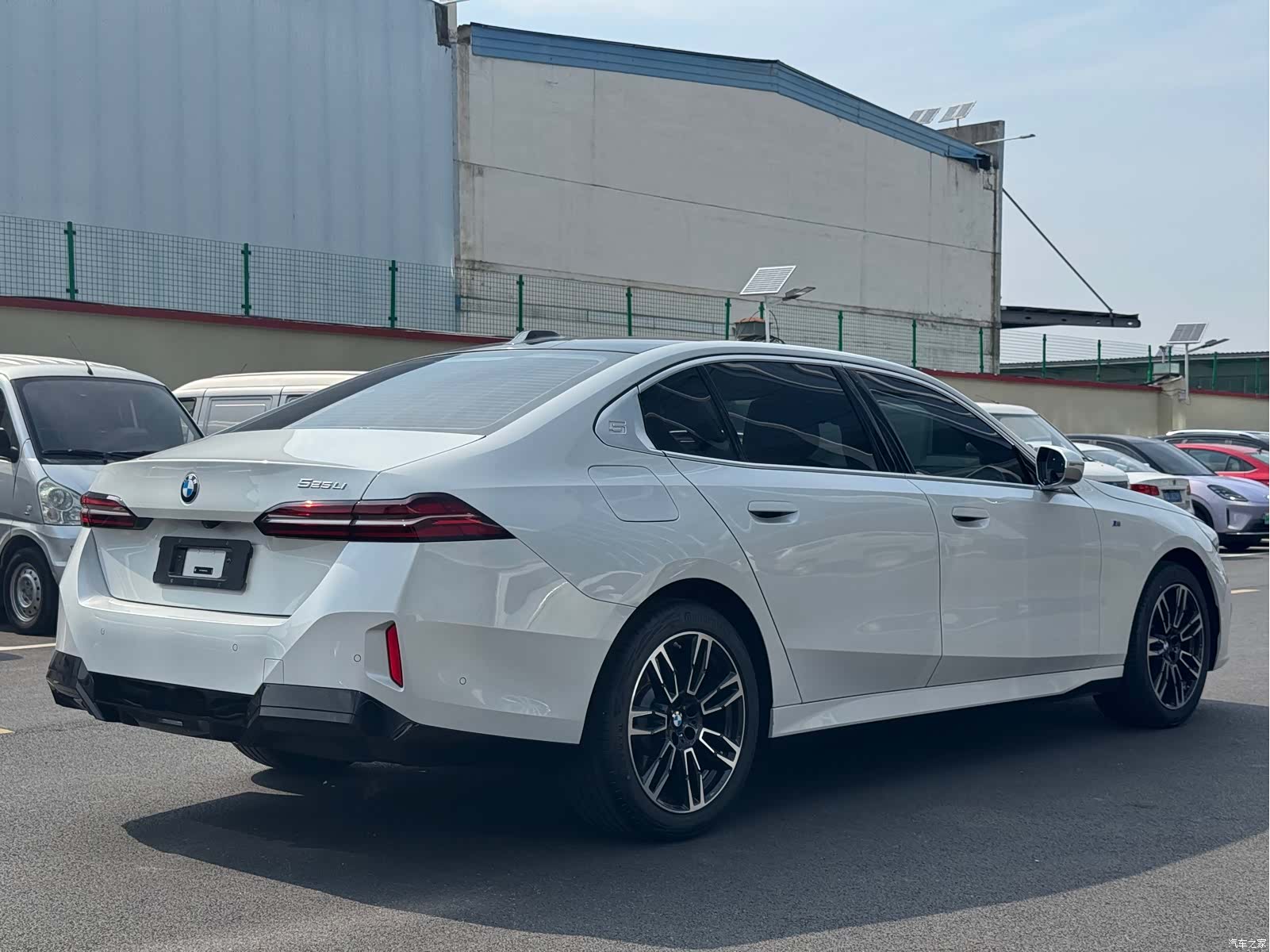 BMW 5 Series, 2025 все фото