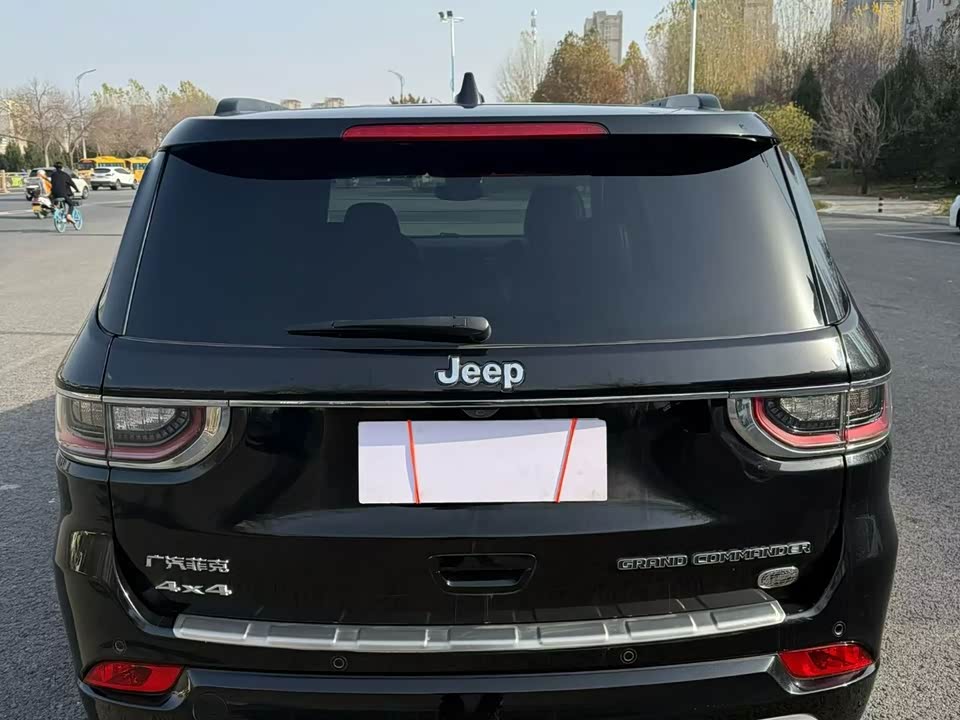 Jeep Grand Commander