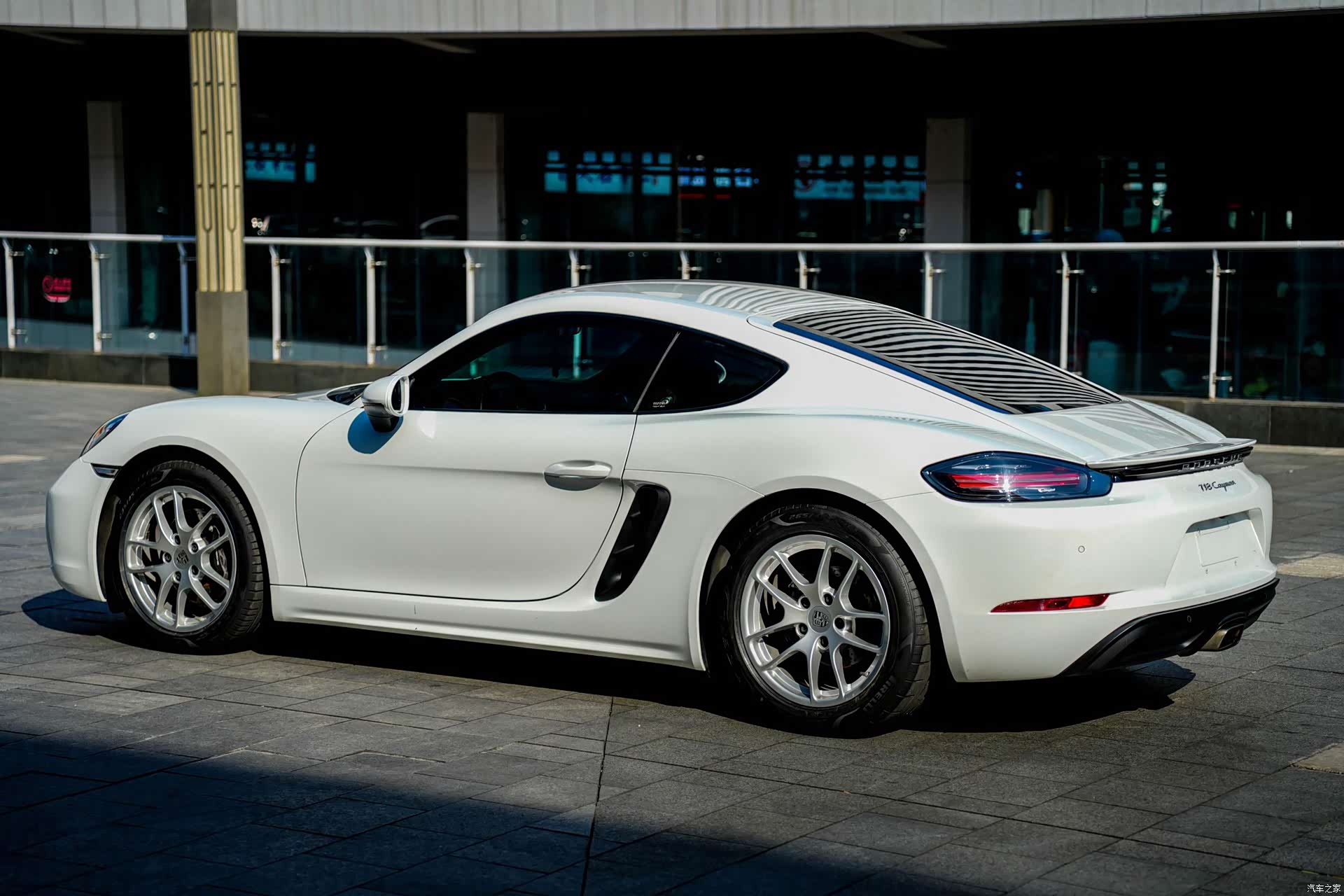 Porsche Cayman, 2018 17