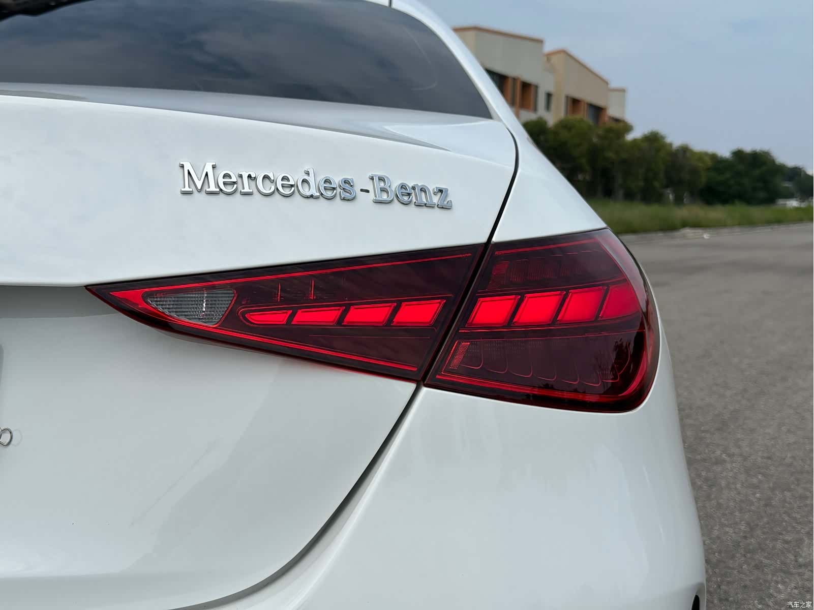 Mercedes-Benz C-Class, 2024 18