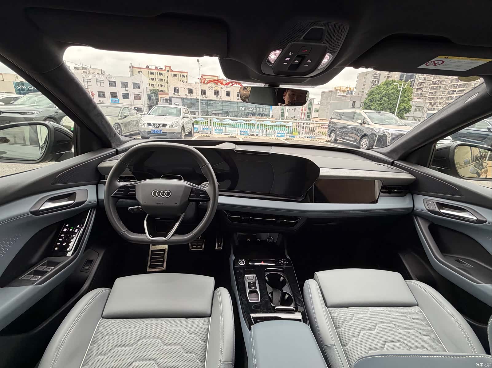 Audi e-tron, 2025 12