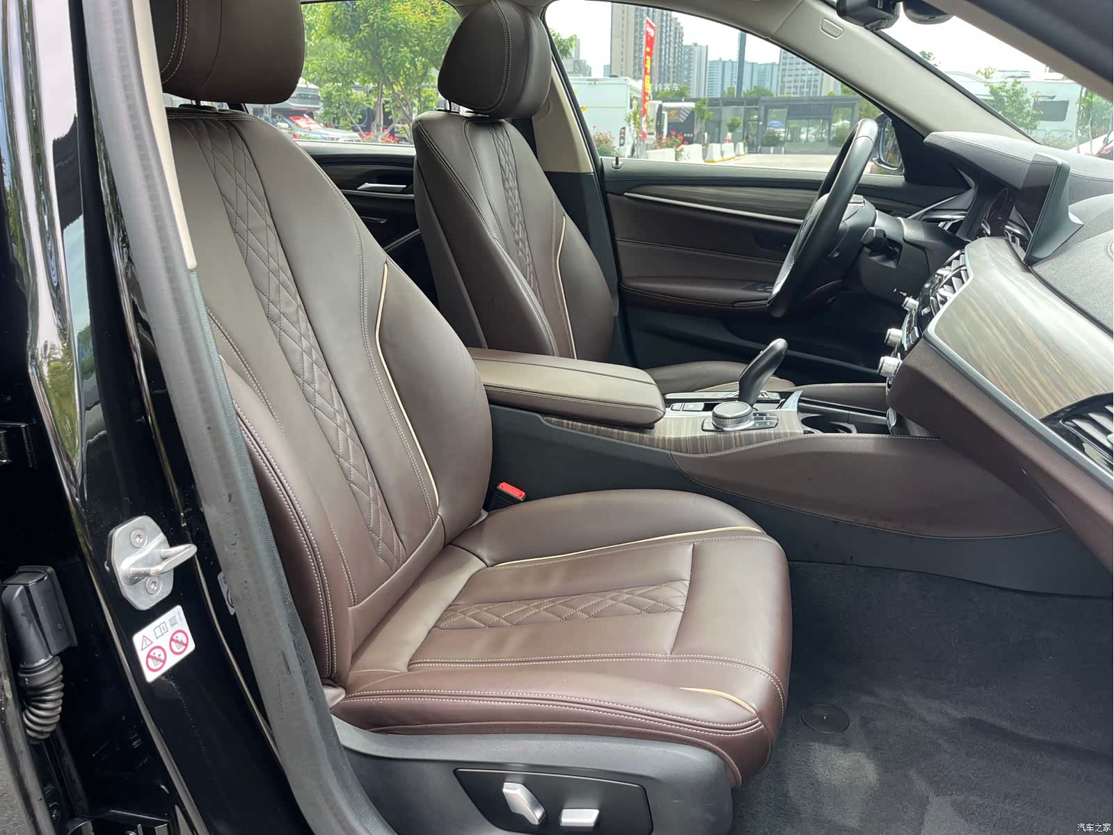 BMW 5 Series, 2019 14