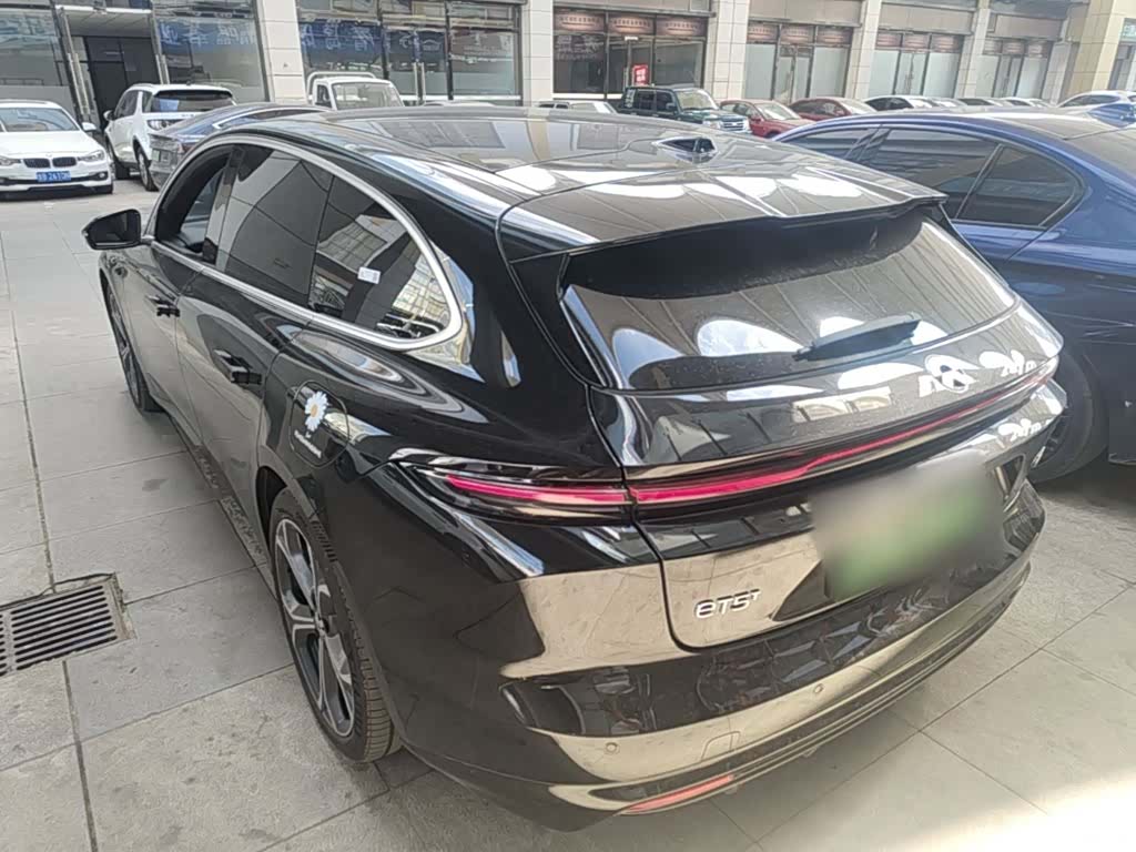 NIO ET5, 2025 все фото