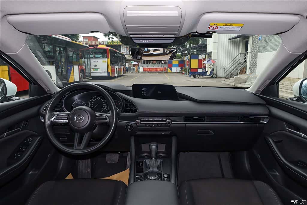Mazda Mazda3, 2023 все фото