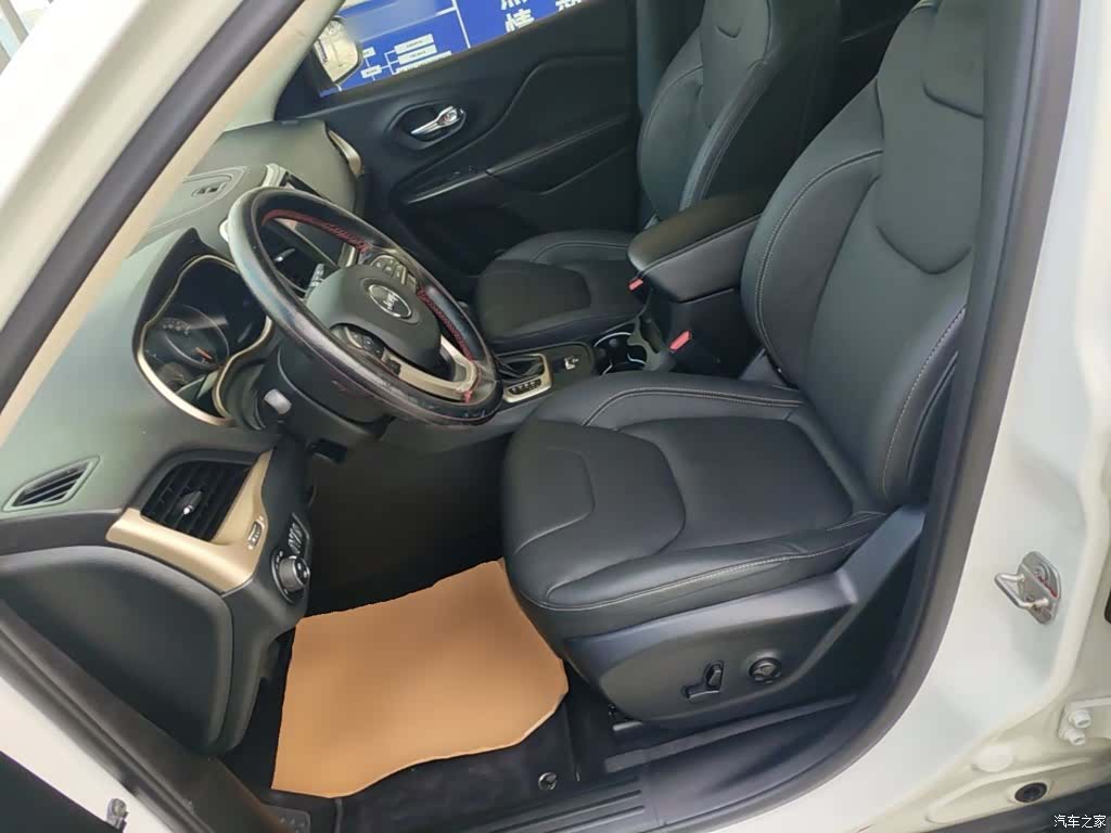 Jeep Cherokee, 2017 15