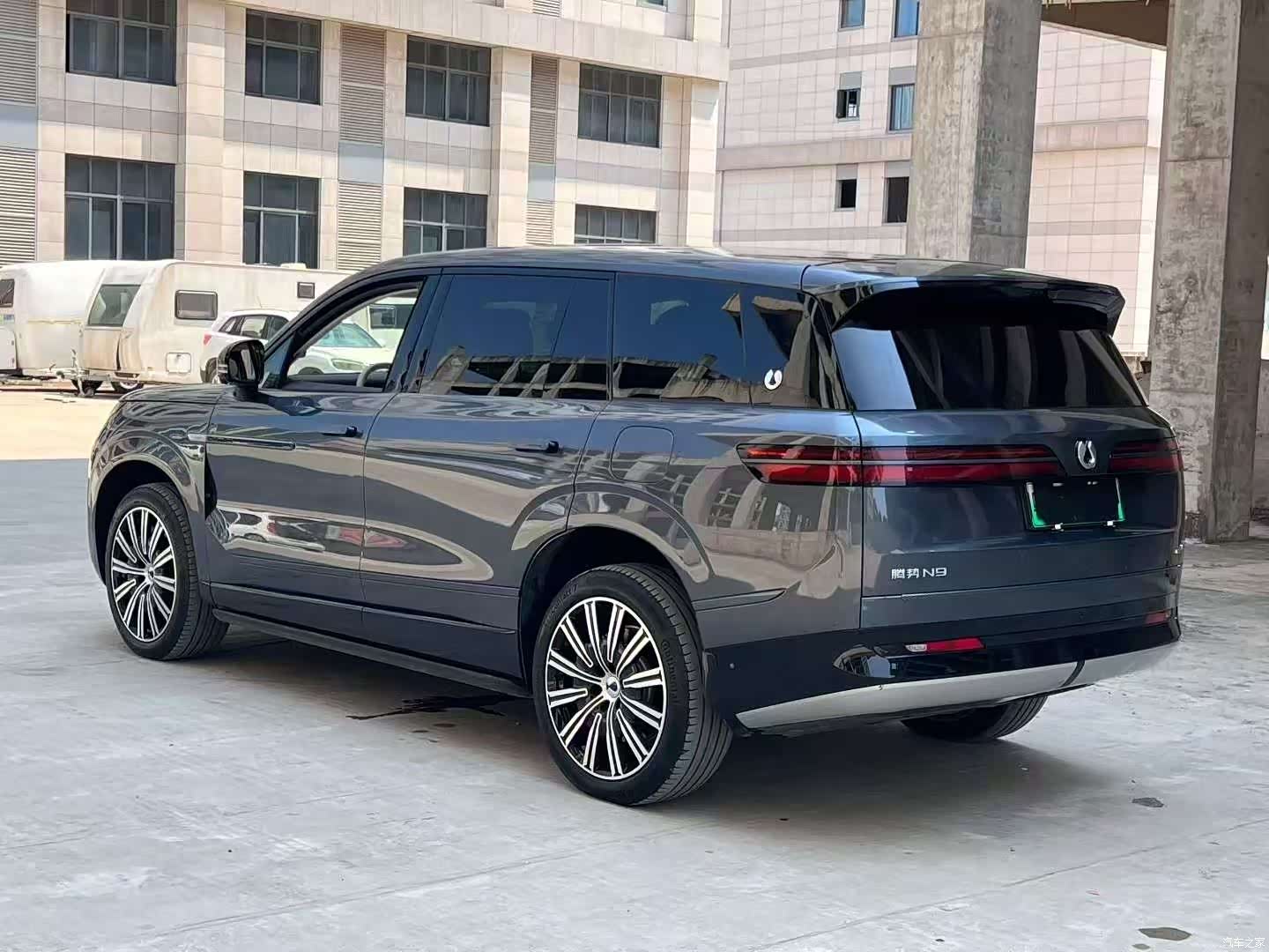 Denza N9, 2025 9