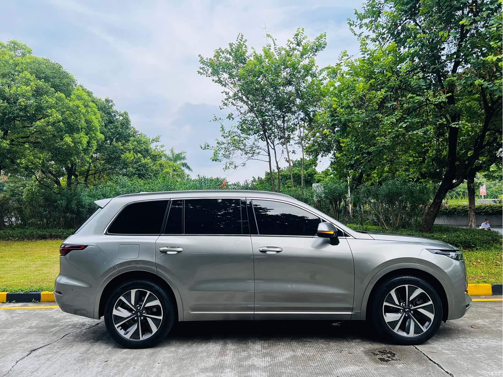 Li Auto ONE, 2022 7