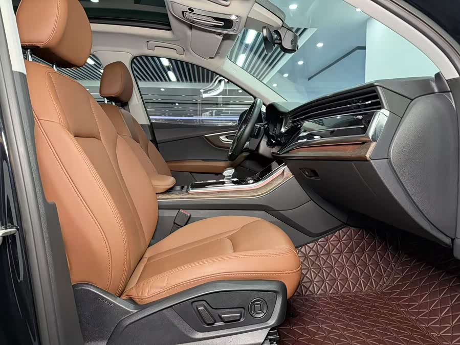 Audi Q7 2021, фото 10