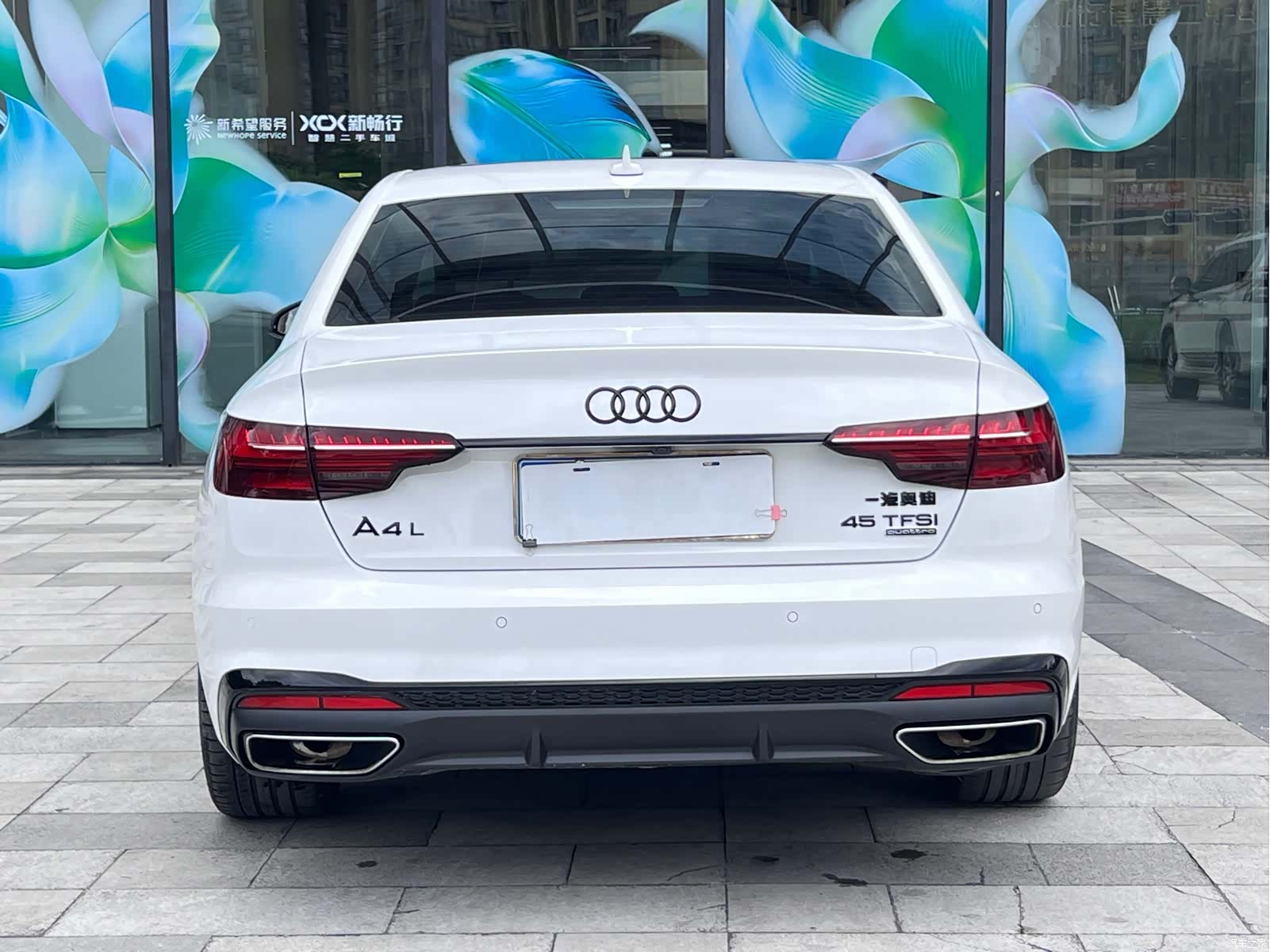 Audi A4L, 2023 все фото