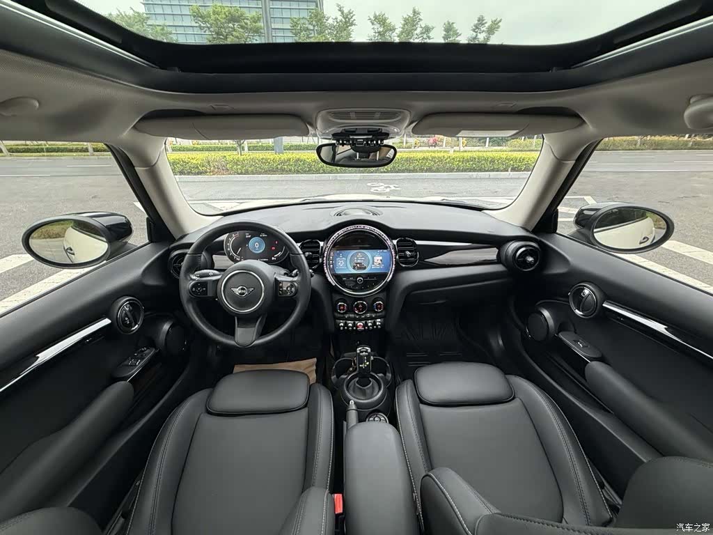 Mini Cooper, 2022 10