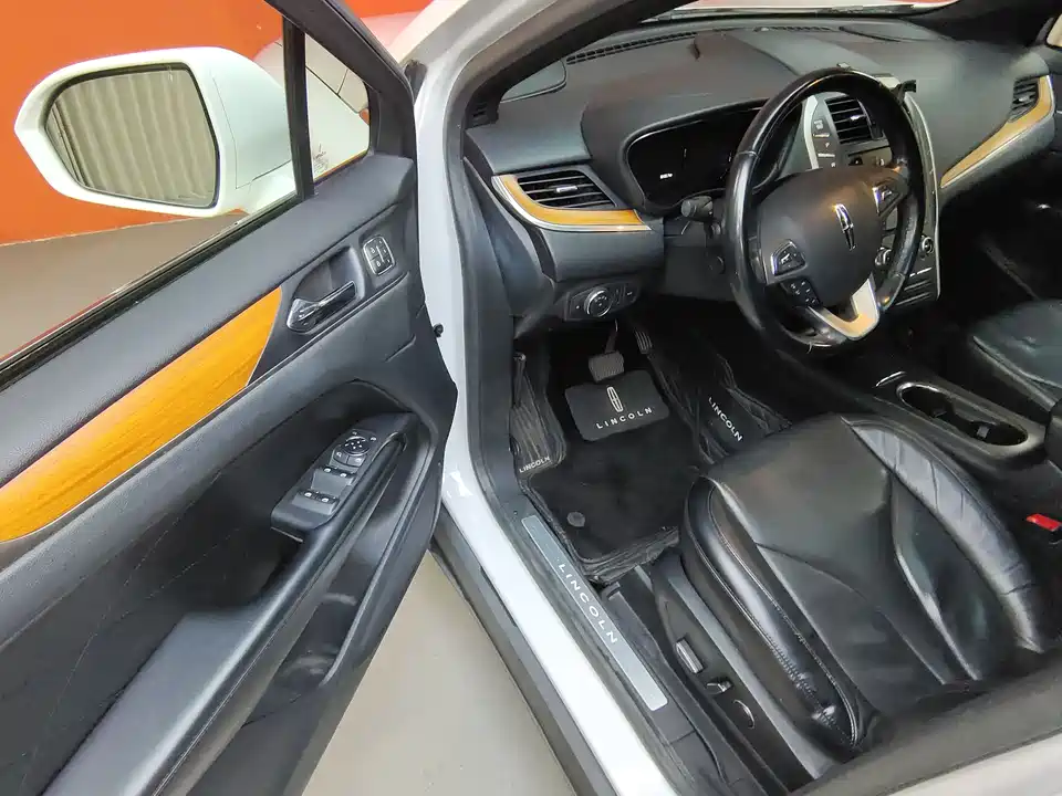 Lincoln MKC