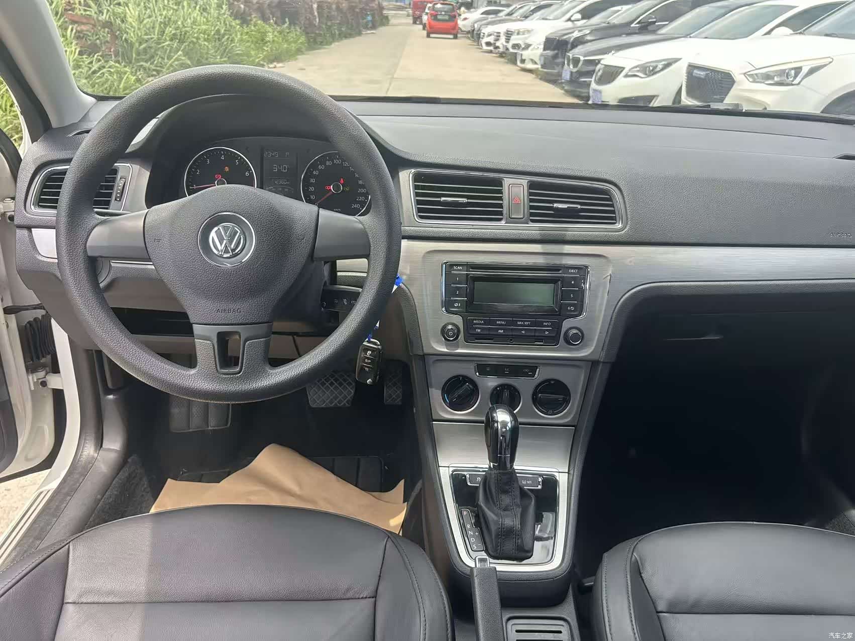 Volkswagen Lavida, 2015 11