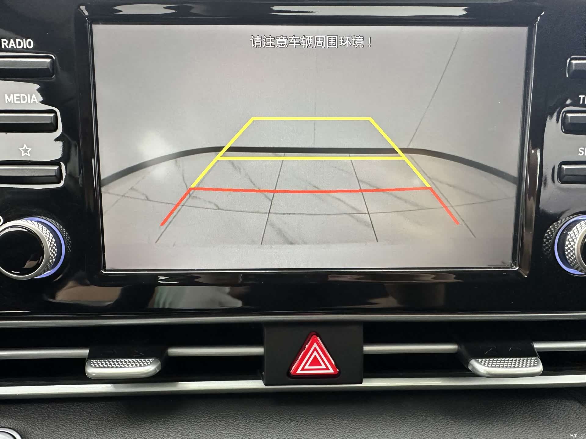 Hyundai Elantra, 2023 17