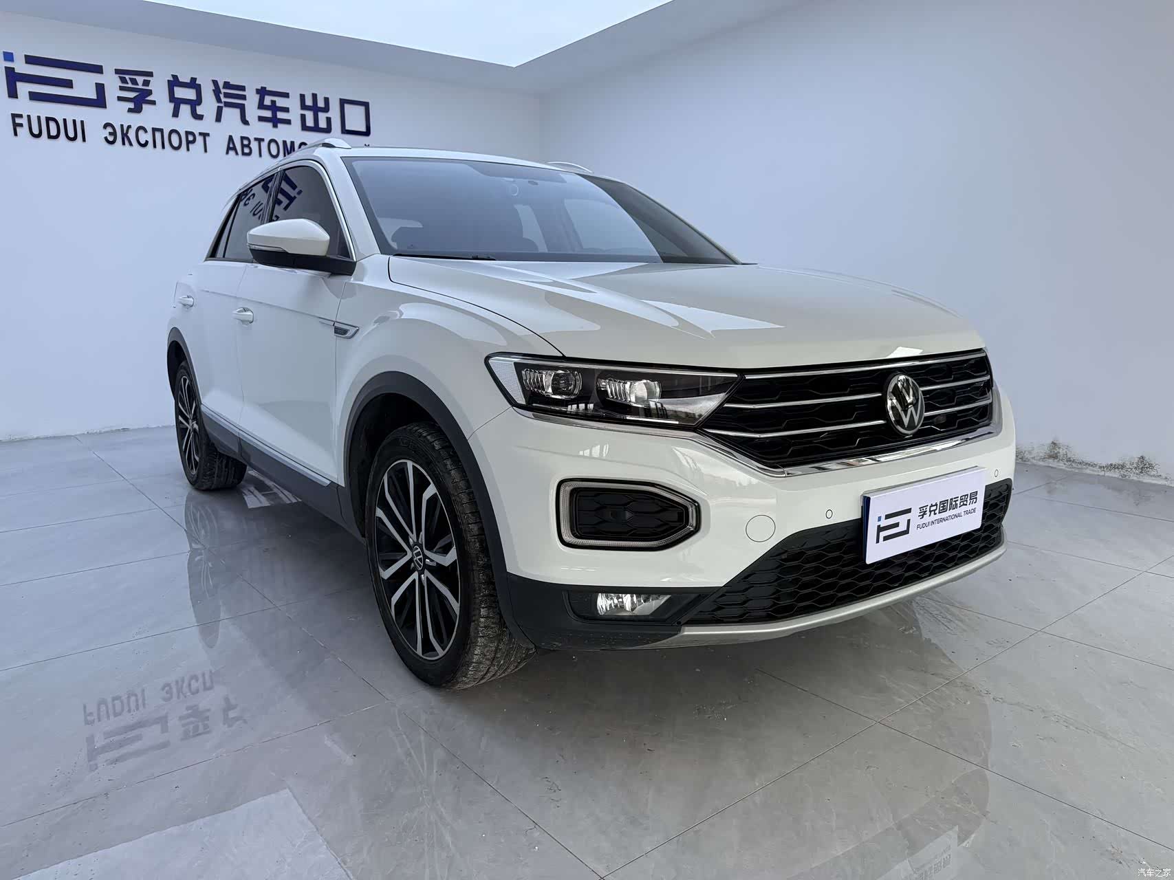 Volkswagen T-ROC, 2022 3