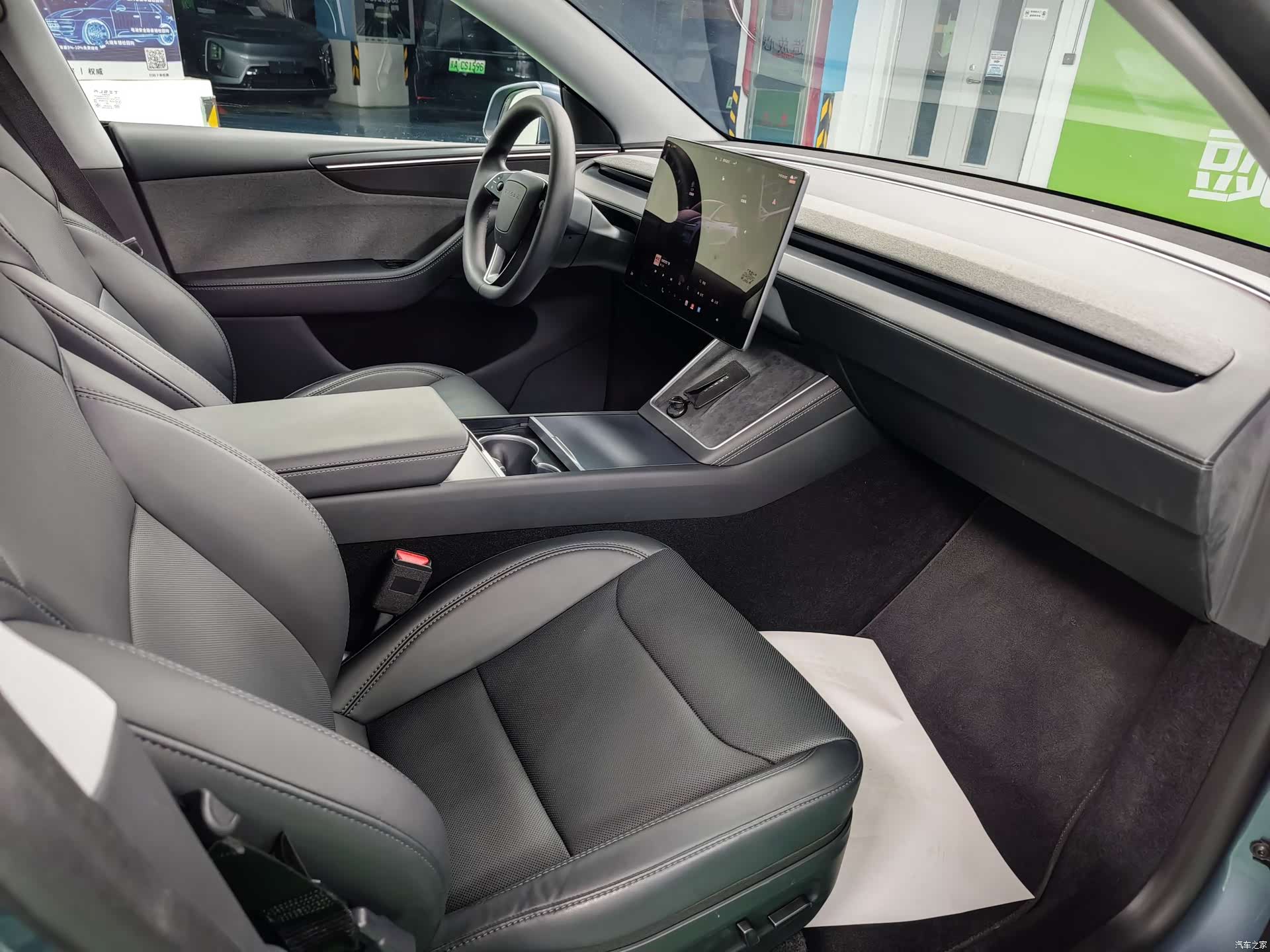 Tesla Model Y, 2025 6