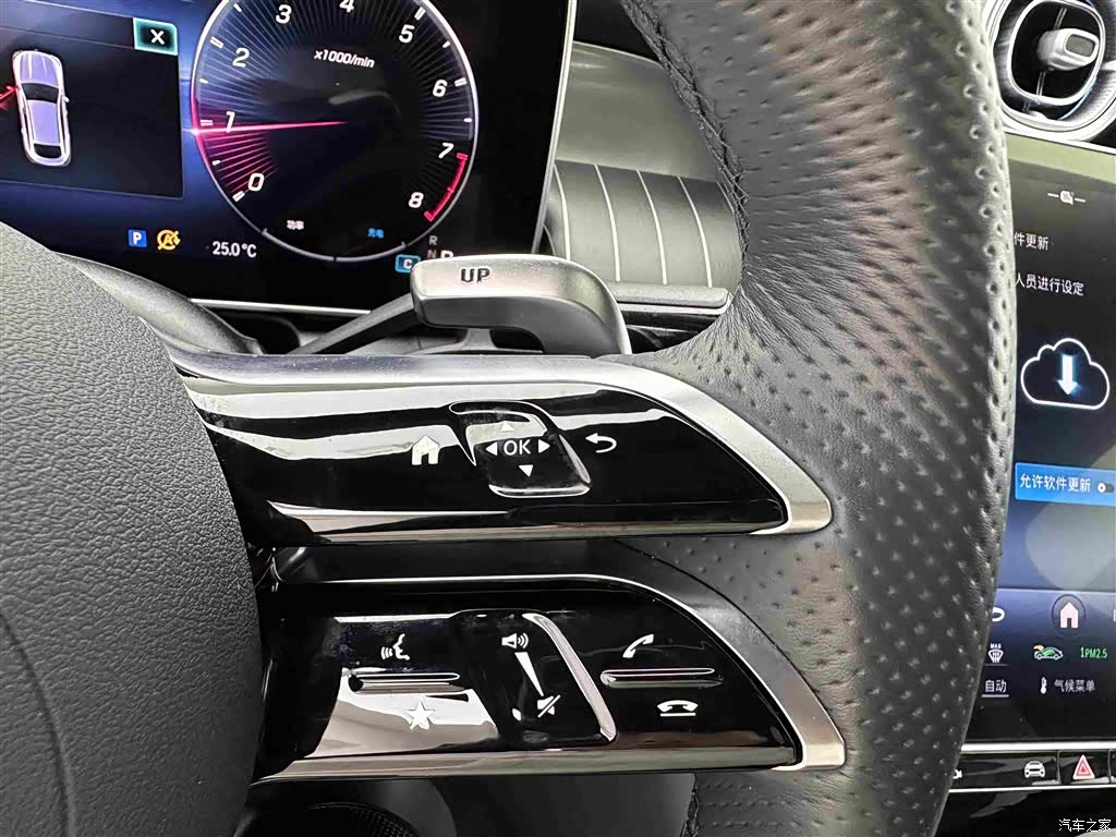 Mercedes-Benz GLC, 2025 24