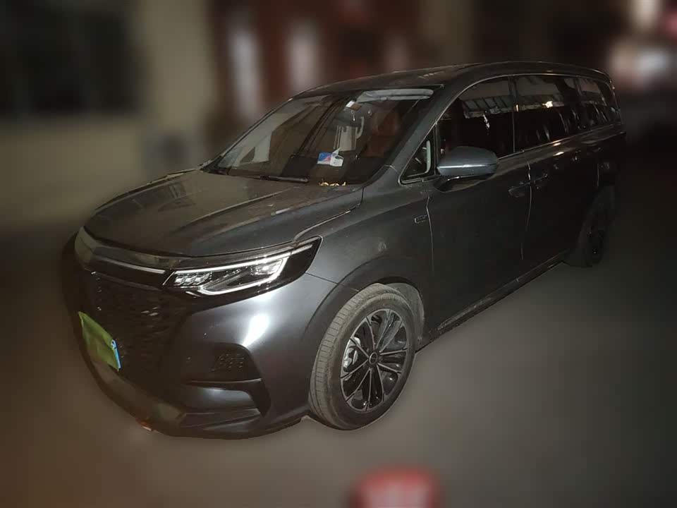 Roewe iMAX8