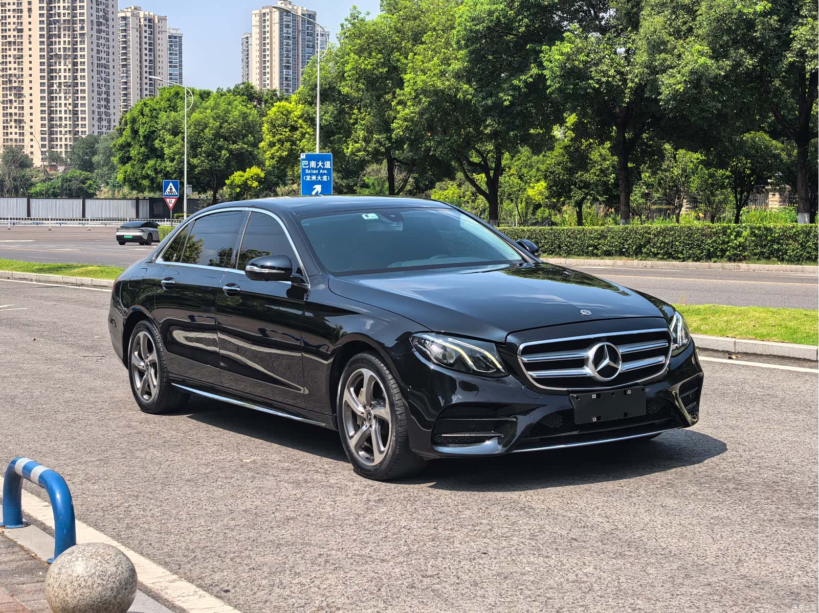 Mercedes-Benz E-Class, 2018 3